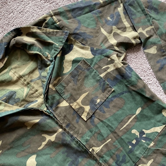 Game Winner Sportswear Camo Coveralls Jumpsuit SIZE M Hunting Outdoor - Picture 3 of 5